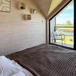Дом отдыха Gorgeous In With House Sea View *