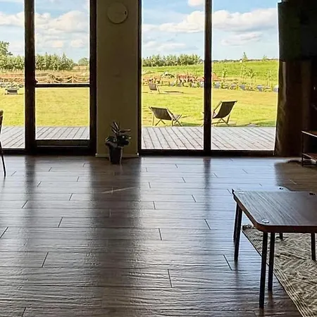 Cozy Home In Sianowo With House Sea View